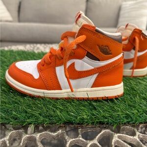 Nike Kids Orange & White Mid-Top Sneakers, dunks